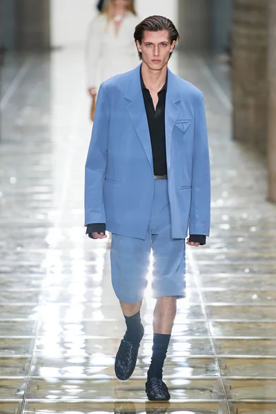 Look 6